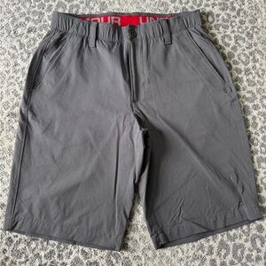 Under Armour Gray Flat Front Shorts Lightweight Performance
